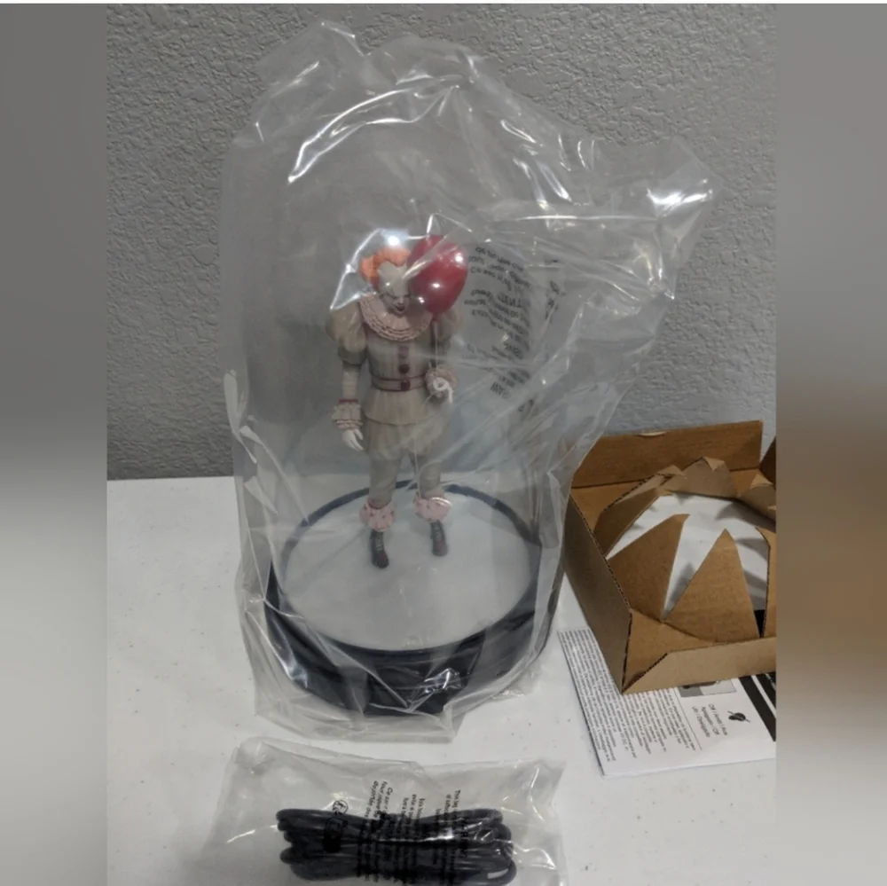 Halloween Horror Creepy Clown Collectibles Pennywise LED Cloche Light Up Decor